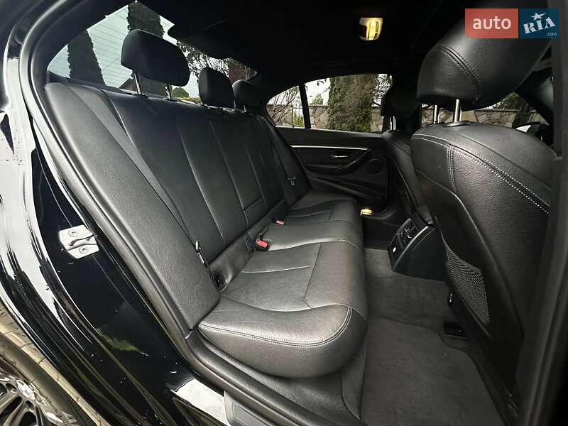 Седан BMW 3 Series 2016 в Рівному