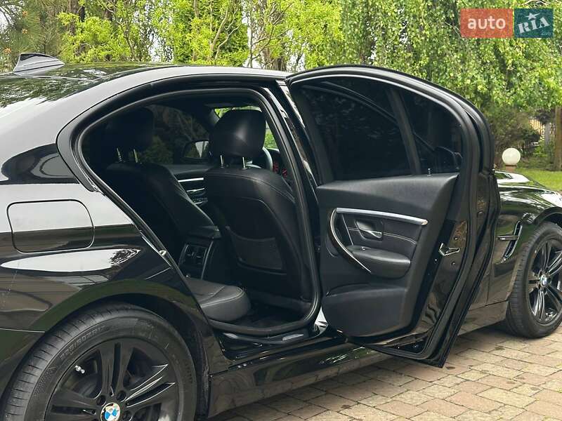 Седан BMW 3 Series 2016 в Рівному
