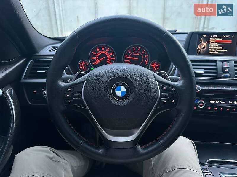 Седан BMW 3 Series 2016 в Рівному