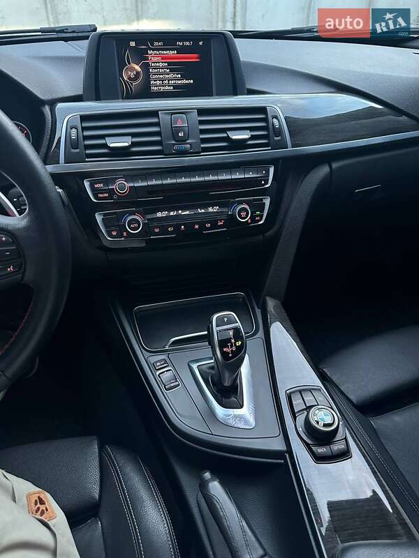 Седан BMW 3 Series 2016 в Рівному