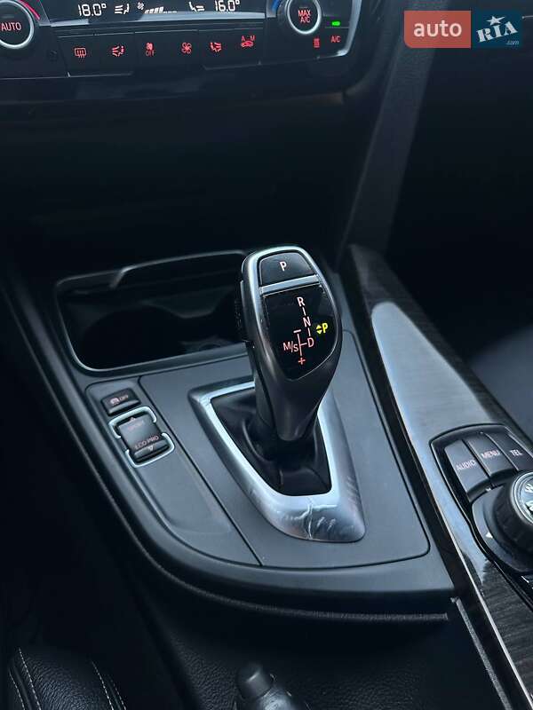 Седан BMW 3 Series 2016 в Рівному