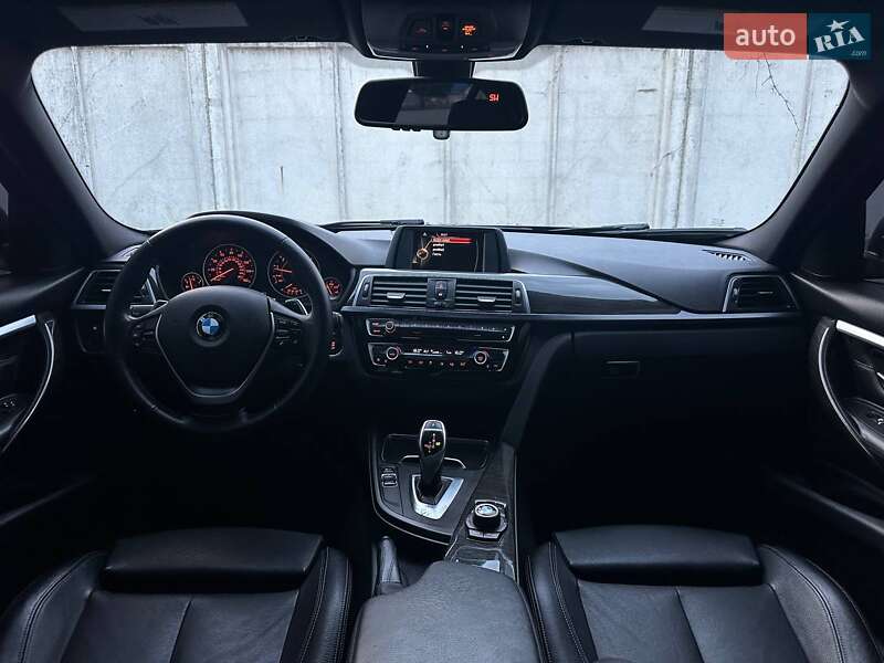 Седан BMW 3 Series 2016 в Рівному