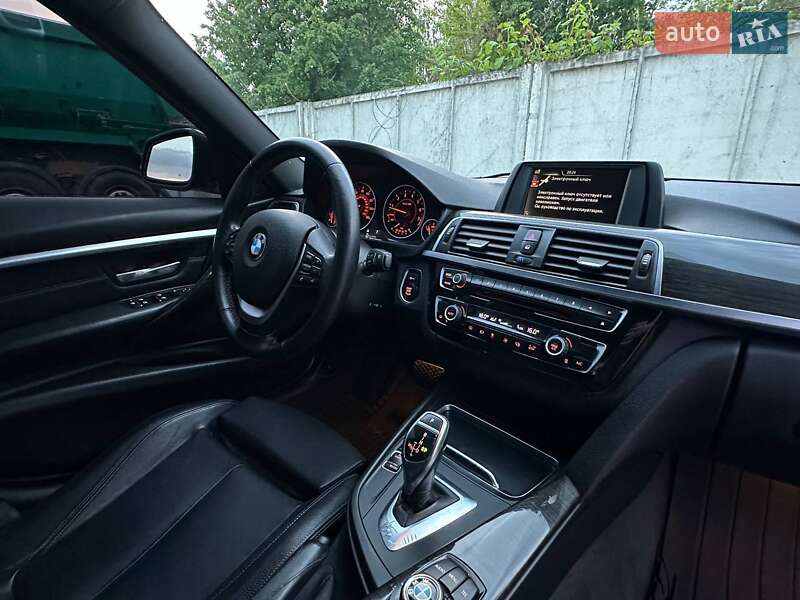 Седан BMW 3 Series 2016 в Рівному