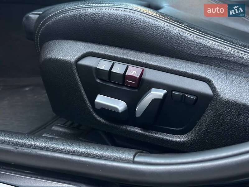 Седан BMW 3 Series 2016 в Рівному