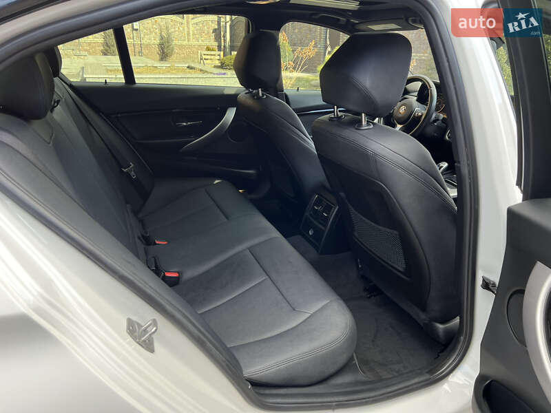 Седан BMW 3 Series 2017 в Белой Церкви