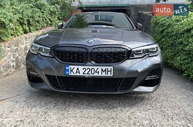 Седан BMW 3 Series 2019 в Каневі
