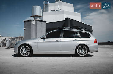 Универсал BMW 3 Series 2009 в Киеве