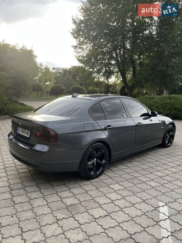 Седан BMW 3 Series 2007 в Павлограде