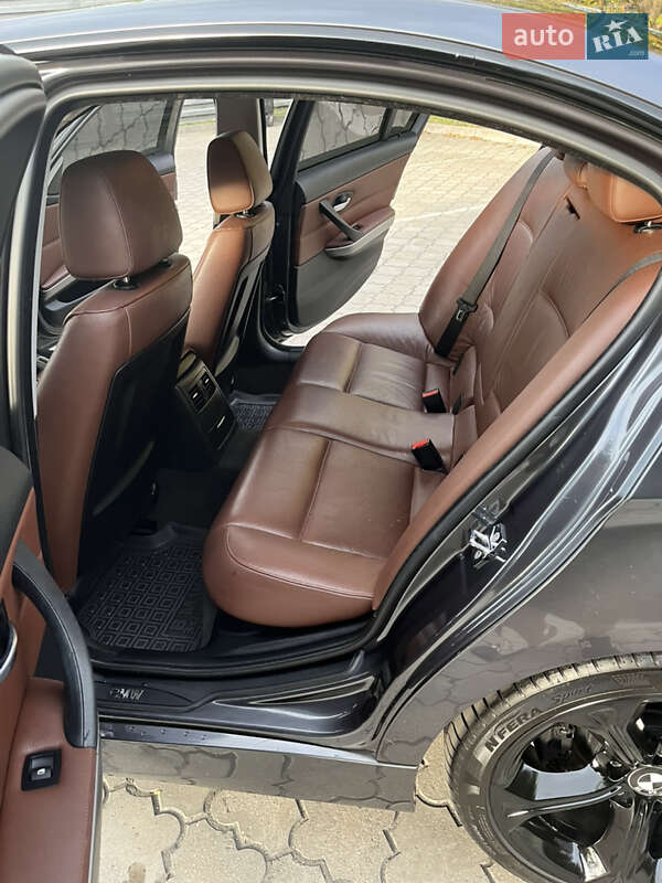 Седан BMW 3 Series 2007 в Павлограде