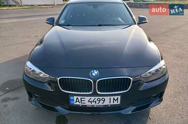 Седан BMW 3 Series 2015 в Кривом Роге