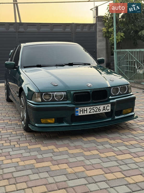 BMW 3 Series 1993