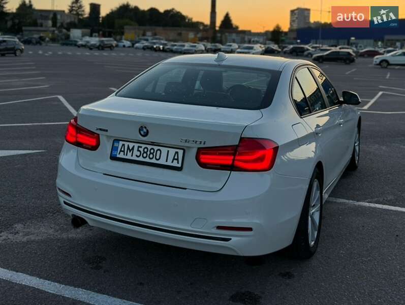 Седан BMW 3 Series 2018 в Житомире