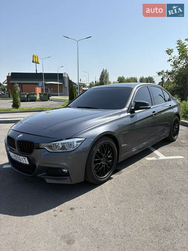 Седан BMW 3 Series 2014 в Киеве