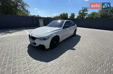Седан BMW 3 Series 2015 в Шполе