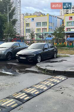 Седан BMW 3 Series 2014 в Киеве