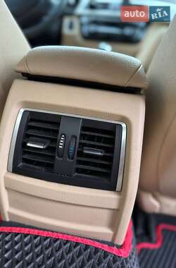 Седан BMW 3 Series 2017 в 