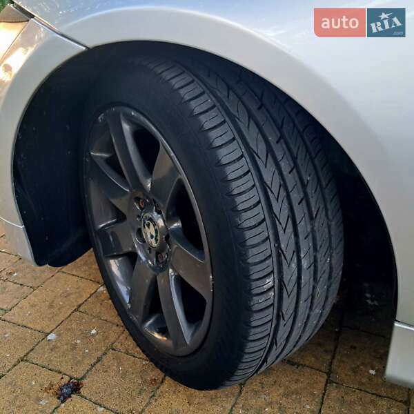 Седан BMW 3 Series 2007 в Львові