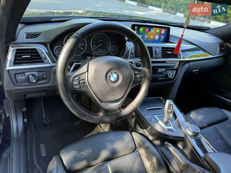 Седан BMW 3 Series 2017 в Киеве