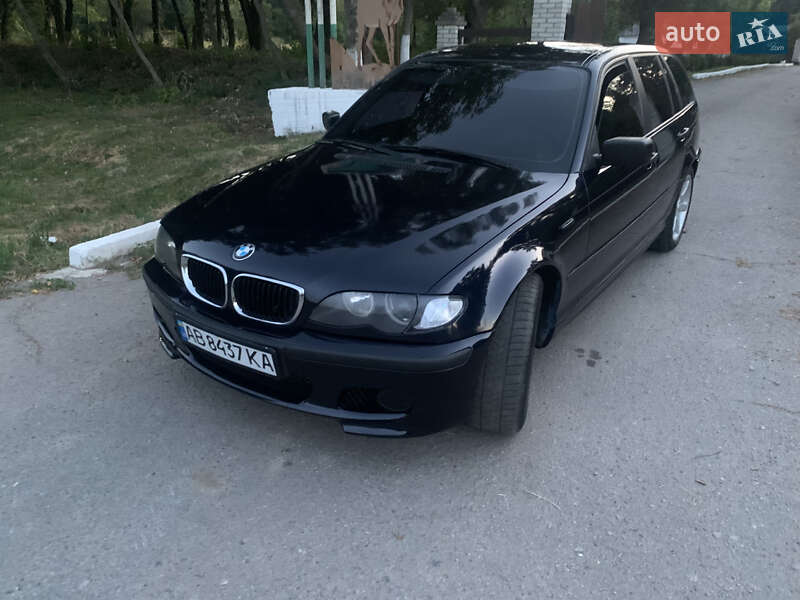 Универсал BMW 3 Series 2004 в  фото Универсал BMW 3 Series 2004 в
