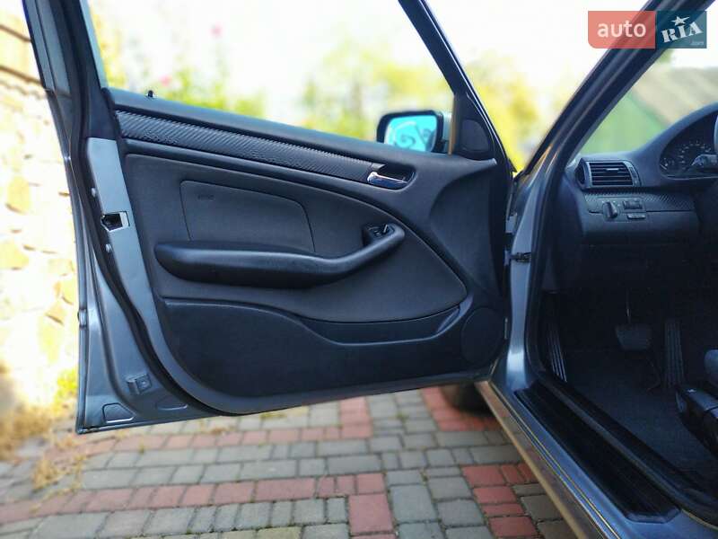 Седан BMW 3 Series 2004 в Луцке