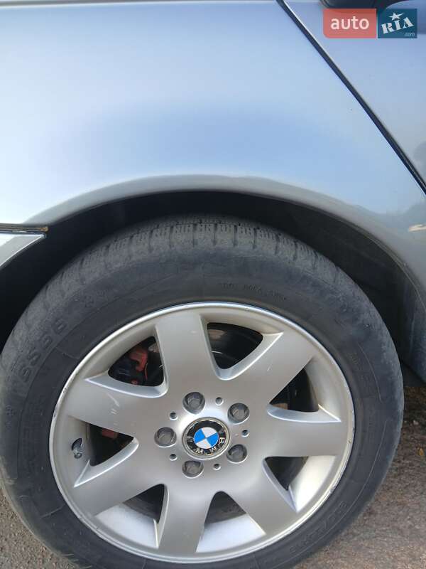 Седан BMW 3 Series 2003 в Коростене