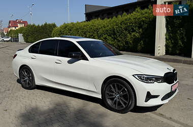 Седан BMW 3 Series 2019 в Львове