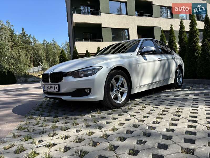 Седан BMW 3 Series 2014 в Киеве