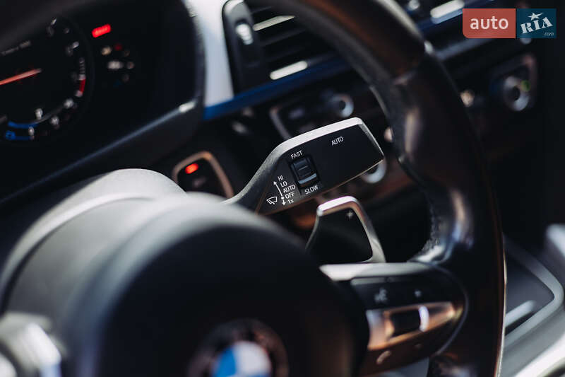 Седан BMW 3 Series 2017 в Виннице