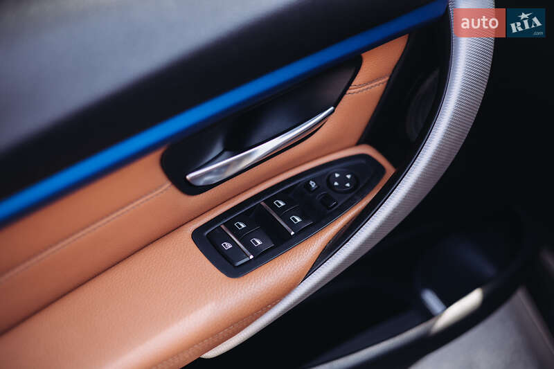 Седан BMW 3 Series 2017 в Виннице