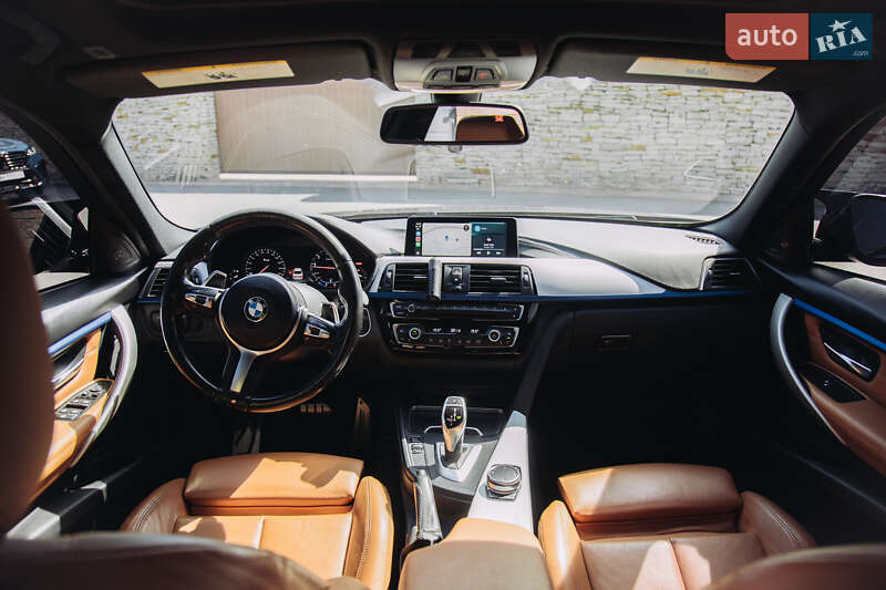 Седан BMW 3 Series 2017 в Виннице
