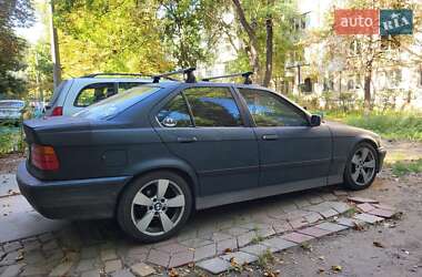 Седан BMW 3 Series 1996 в Одесі