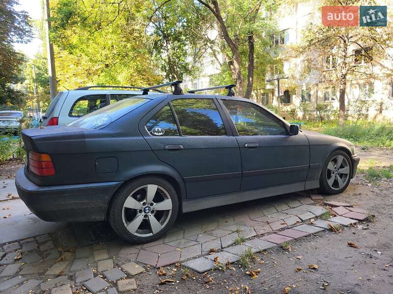 BMW 3 Series 1996