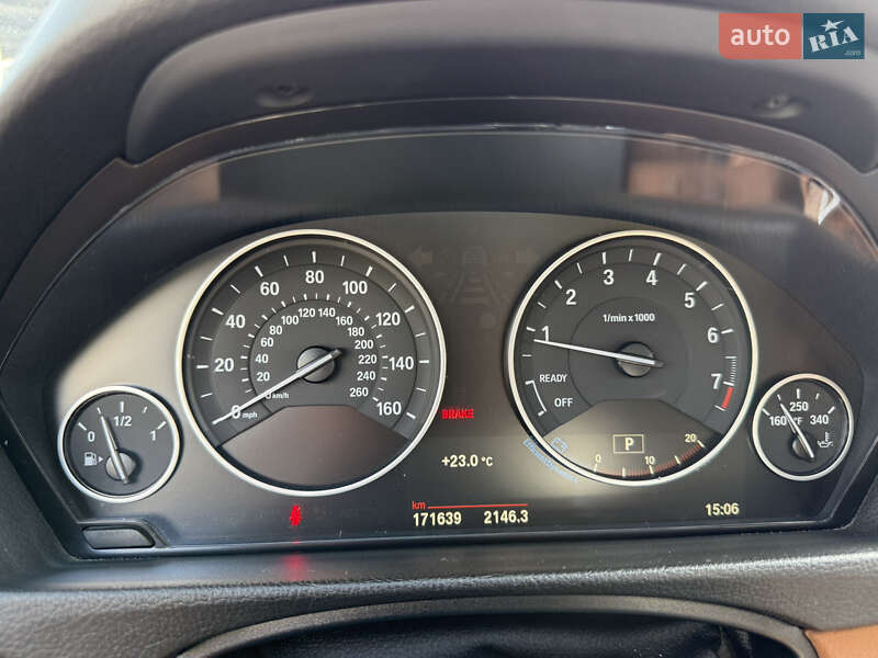 Седан BMW 3 Series 2015 в Львові