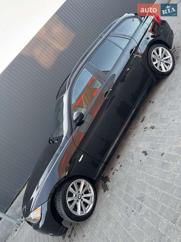 Універсал BMW 3 Series 2009 в Кременці