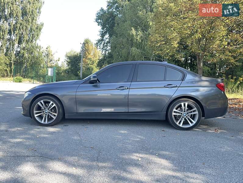 Седан BMW 3 Series 2016 в Киеве