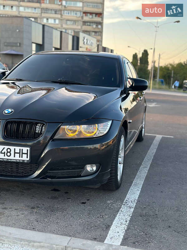 Седан BMW 3 Series 2009 в Житомире