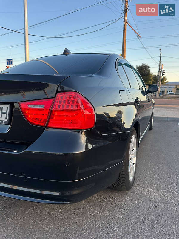 Седан BMW 3 Series 2009 в Житомире