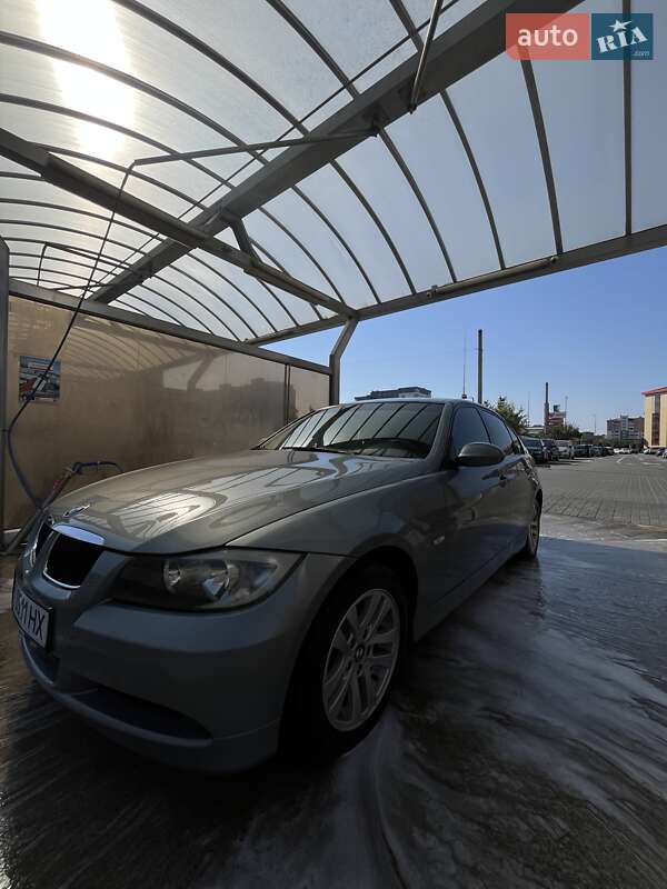 Седан BMW 3 Series 2005 в Івано-Франківську