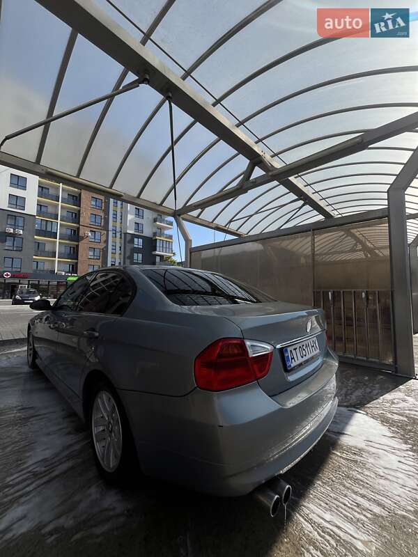 Седан BMW 3 Series 2005 в Івано-Франківську