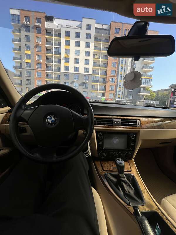 Седан BMW 3 Series 2005 в Івано-Франківську