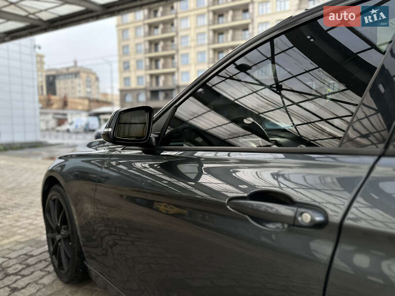 Седан BMW 3 Series 2015 в Киеве