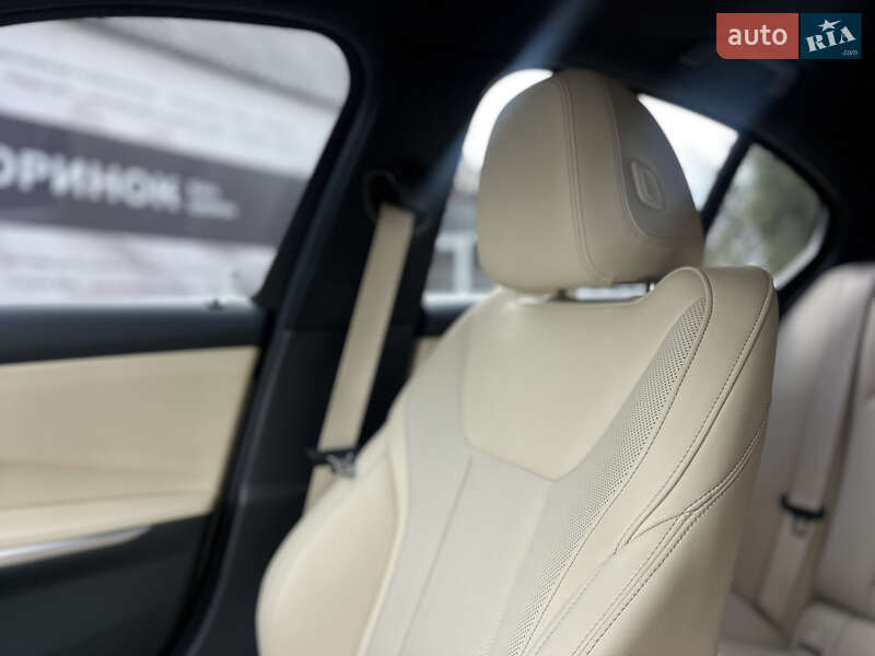 Седан BMW 3 Series 2022 в Белой Церкви