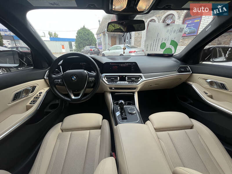 Седан BMW 3 Series 2022 в Белой Церкви
