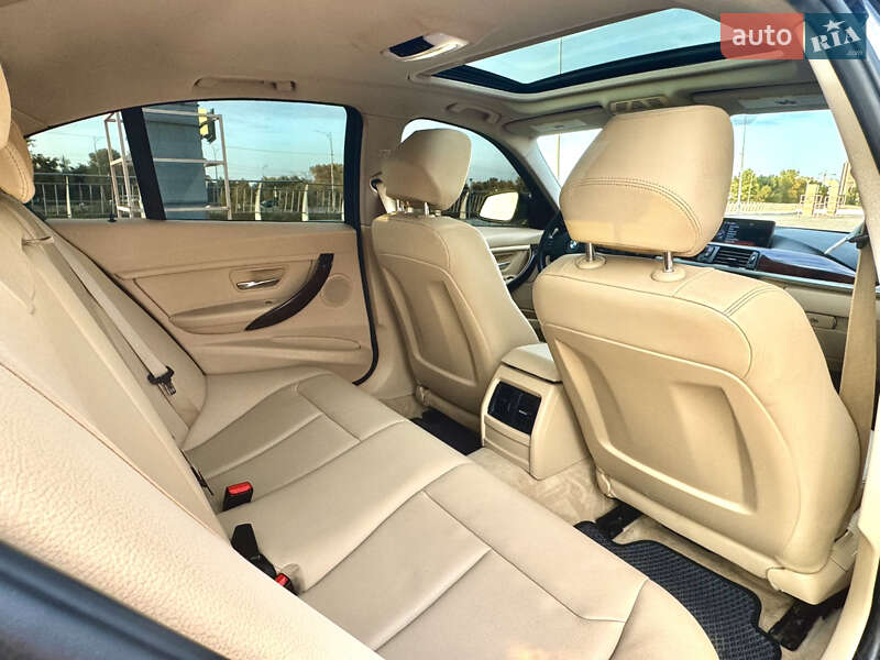Седан BMW 3 Series 2015 в Киеве фото 9 Седан BMW 3 Series 2015 в Киеве