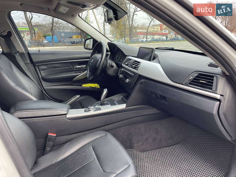 Седан BMW 3 Series 2012 в Одессе