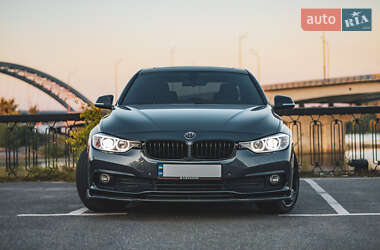Седан BMW 3 Series 2016 в Киеве