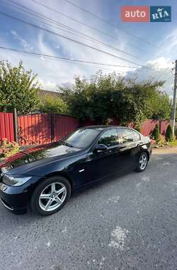 Седан BMW 3 Series 2006 в Охтирці