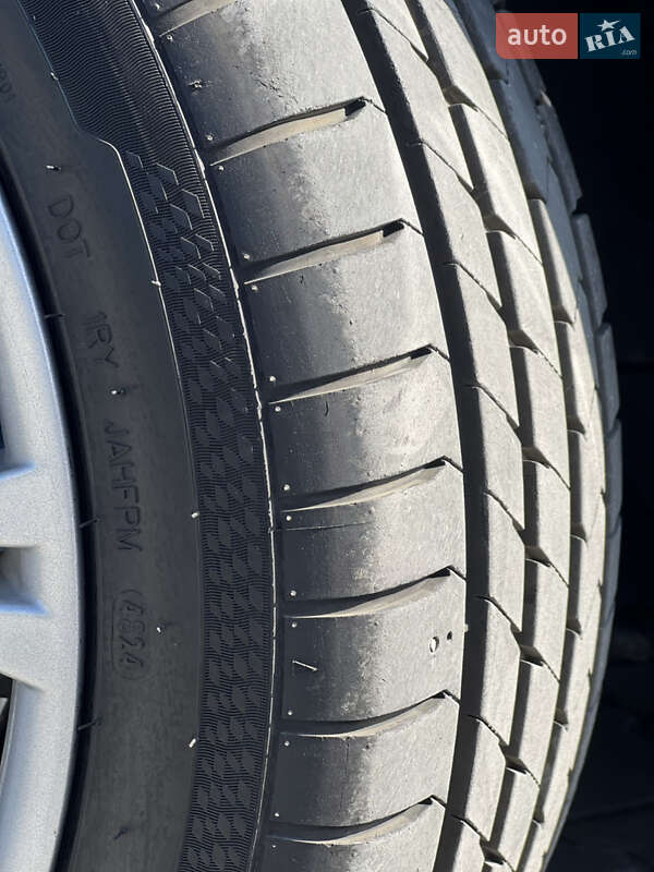 Універсал BMW 3 Series 2011 в Золочеві