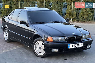 Седан BMW 3 Series 1995 в Луцьку