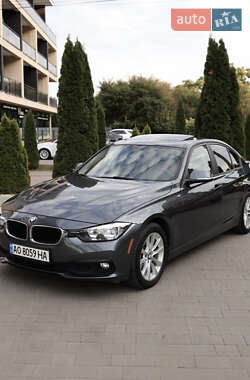 Седан BMW 3 Series 2016 в Ужгороде